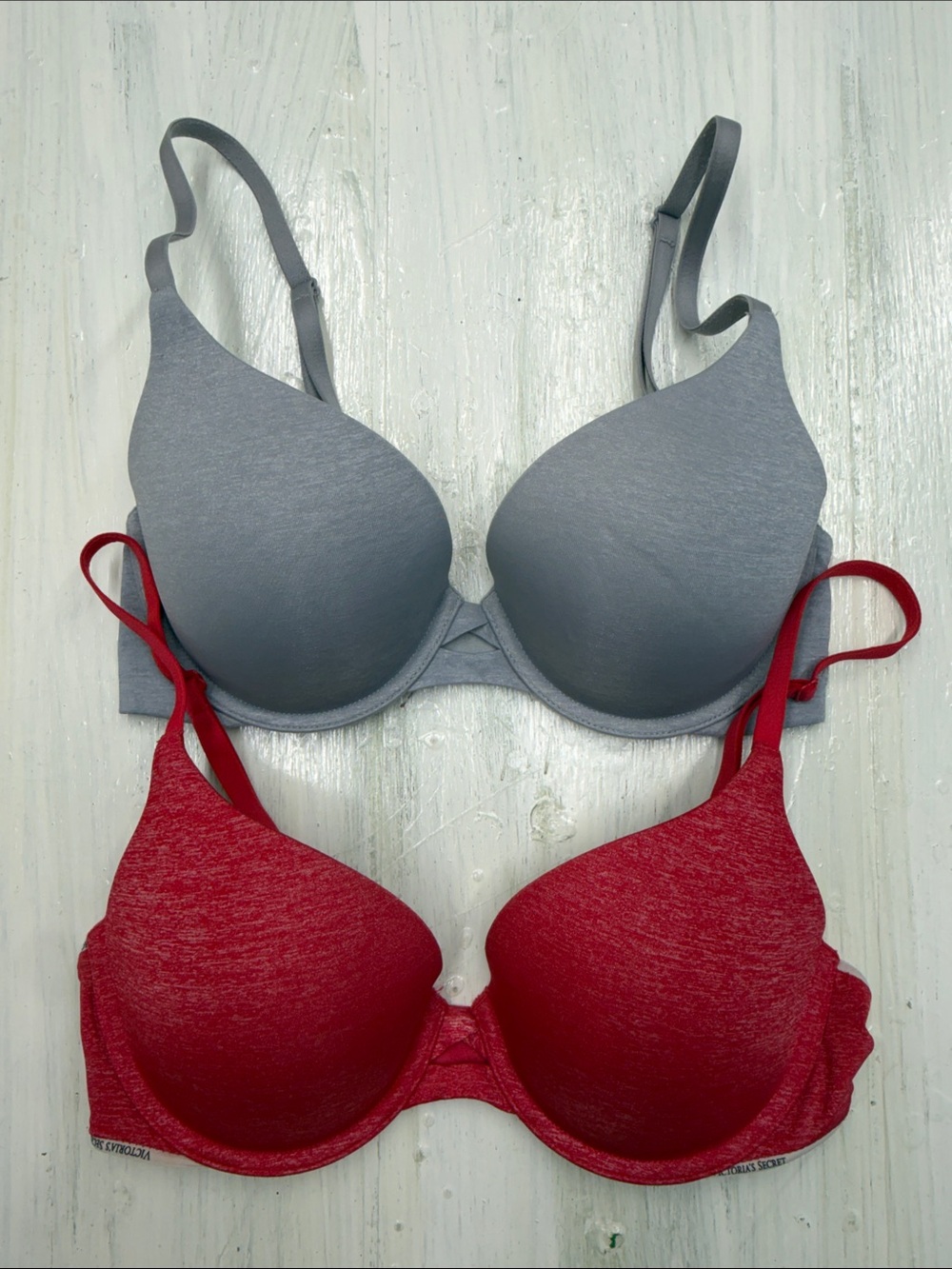 Victoria's Secret Uplift Demi Padded Perfect Coverage Bras Heather Gray&Red 32D